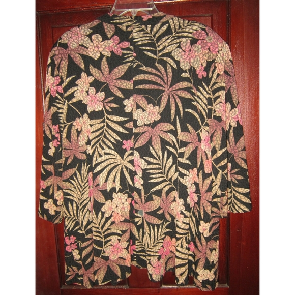LA Los Angeles Woman Plus 2X Open Slinky Stretch Textured Floral Jacket Cardigan - Picture 2 of 3